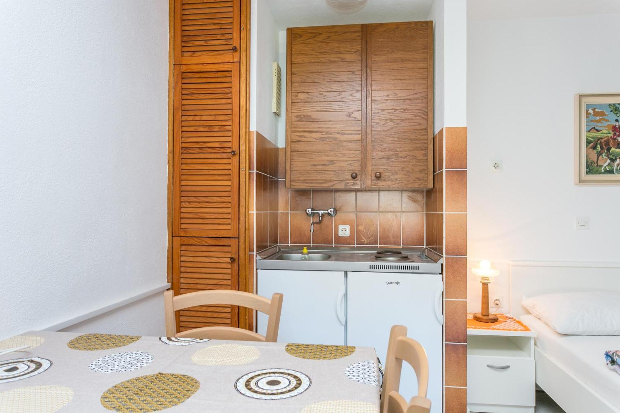 Seaside Apartments With A Swimming Pool Okrug Gornji, Ciovo - 11374 Trogir Exterior foto